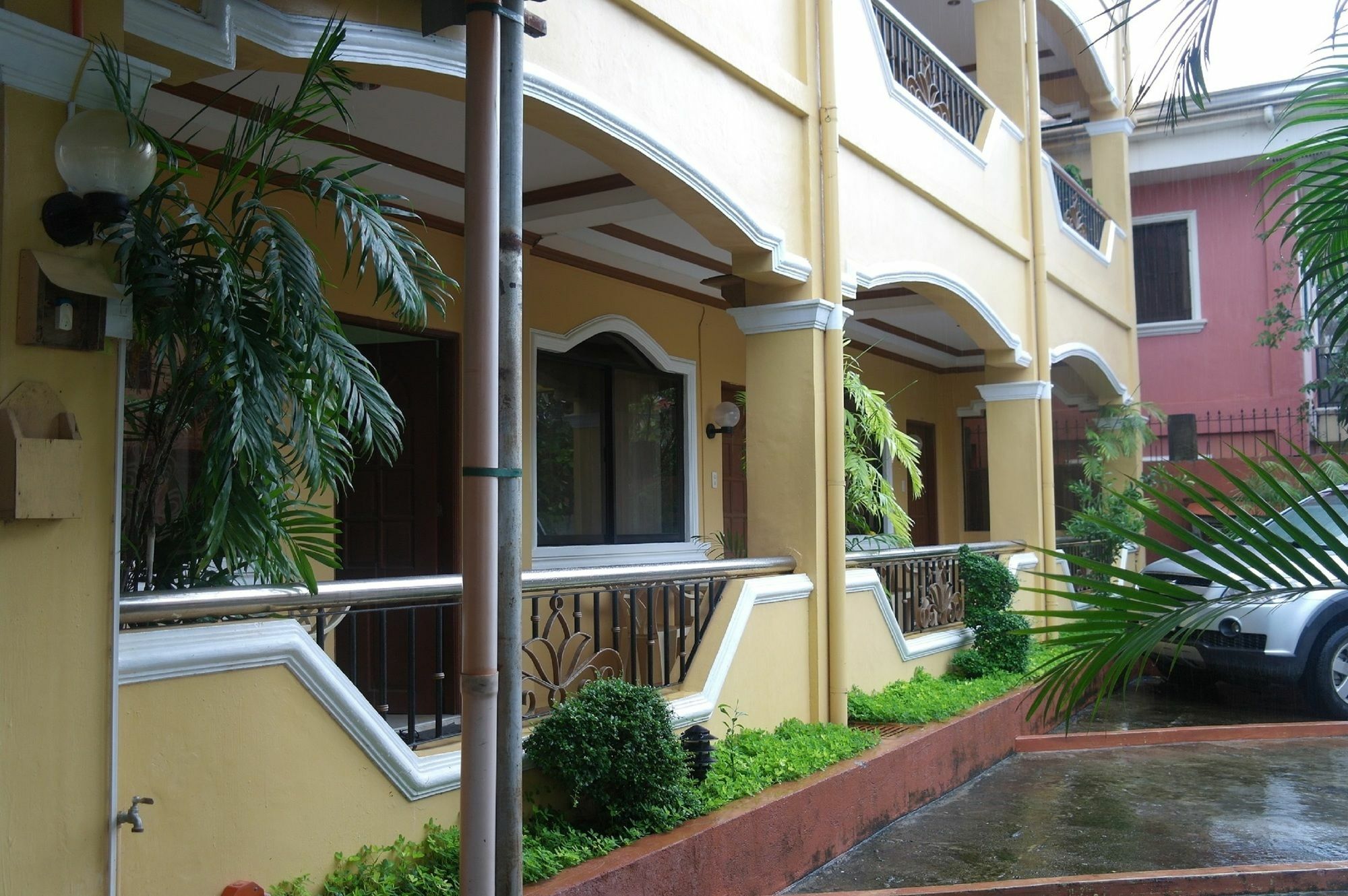 Sunrise Apartelle Apartment Olongapo Exterior photo